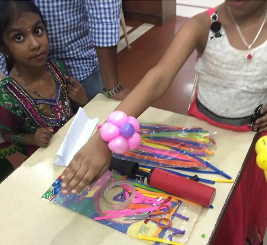 Balloon sculpting crafting birthday bangalore